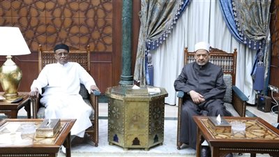 شيخ الأزهر يستقبل رئيس جامعة الملك فيصل في تشاد 