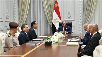 تكليفات الرئيس للحكومة اليوم.. تطوير شبكة الموانئ المصرية.. الالتزام بالجداول الزمنية لإنجاز المشروعات..مراجعة شاملة لأعمال الصيانة بشبكة الطرق.. وتسريع تنفيذ المحاور اللوجستية التنموية المتكاملة