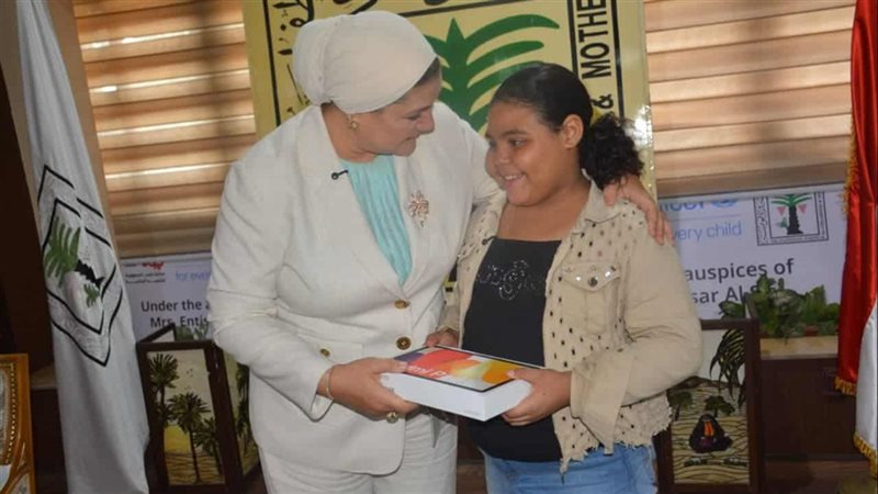 الطفلة هايدي 