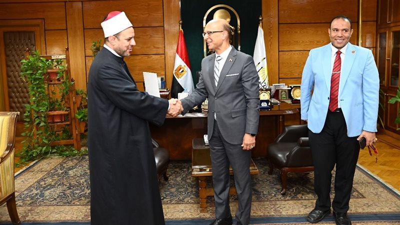 رئيس جامعة أسيوط