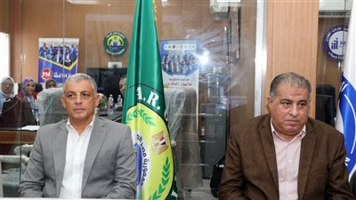 محافظ الإسماعيلية يدعو المواطنين للمشاركة في جولة إعادة انتخابات الشيوخ (صور) 