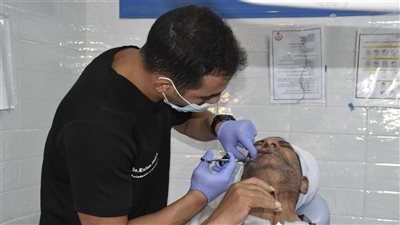 جامعة عين شمس تنظم قافلة شاملة لـ 831 مستفيدًا بالبحيرة