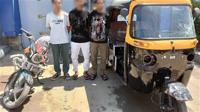 الداخلية تكشف تفاصيل فيديو سرقة توك توك بالجيزة وتضبط المتهمين 