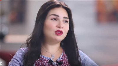 مي عز الدين: اتعلمت من أساتذتي حسن حسني وسمير غانم، ومحمد سعد كان بيتريق عليا