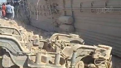 المعاينة تكشف الأسباب الأولية لـ انقلاب عربات القطارالروسي بالضبعة