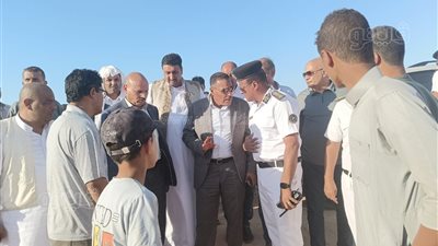 محافظ مطروح يشيد بجهود الأهالي في إنقاذ ركاب قطار مطروح: