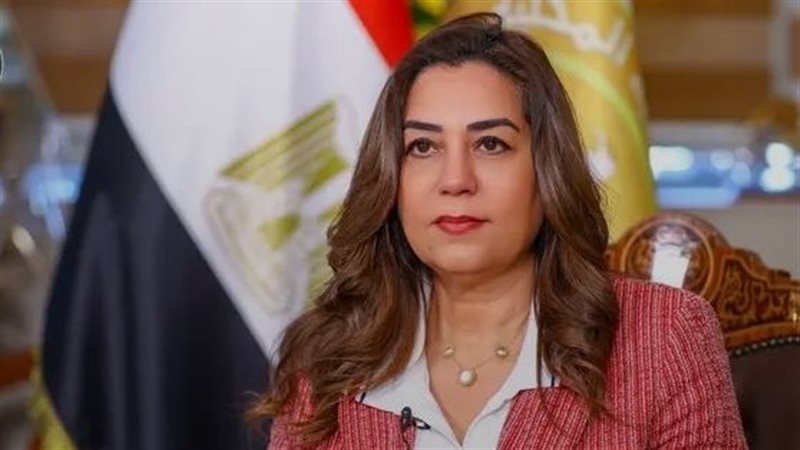 د. منال عوض، فيتو