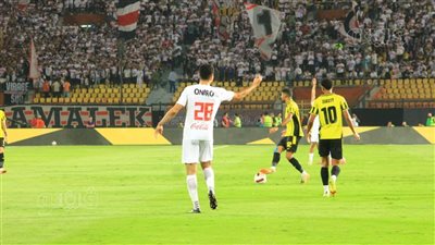 طرد الونش، وادي دجلة يتقدم على الزمالك 2-1 بعد مرور 75 دقيقة 
