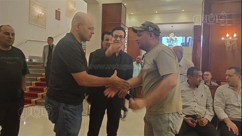 عزاء والدة الفنان