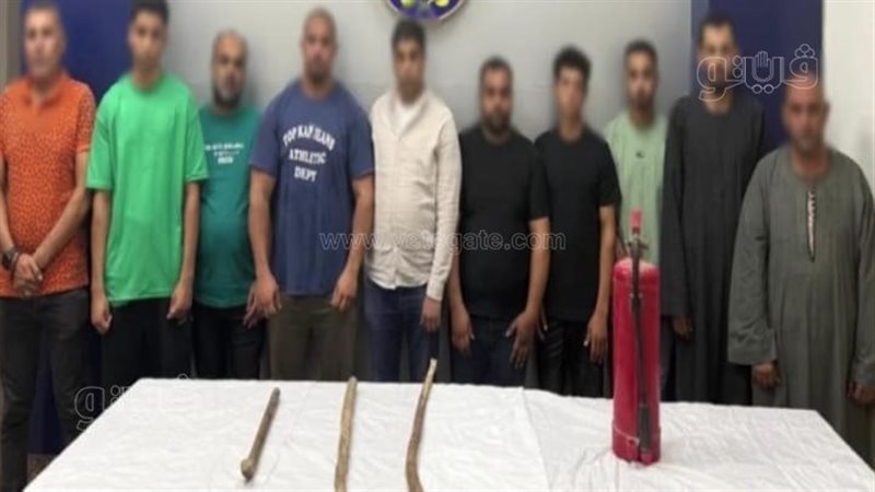 القبض على 10 من طرفي