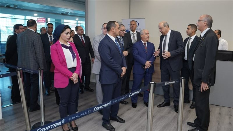 وزير الطيران المدني