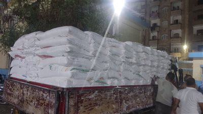 إحباط محاولة تهريب 10 اطنان دقيق مدعم للسوق السوداء بالفيوم