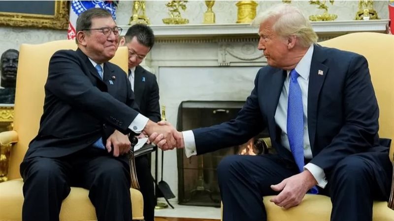 ترامب ورئيس الوزراء