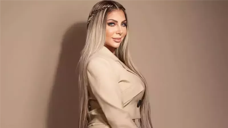 سارة خليفة 
