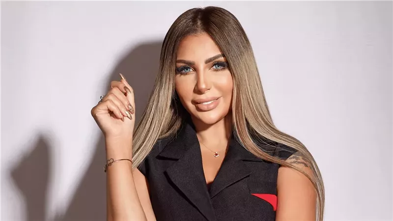 سارة خليفة 