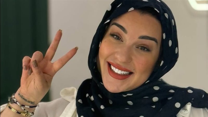 اسما شريف منير 