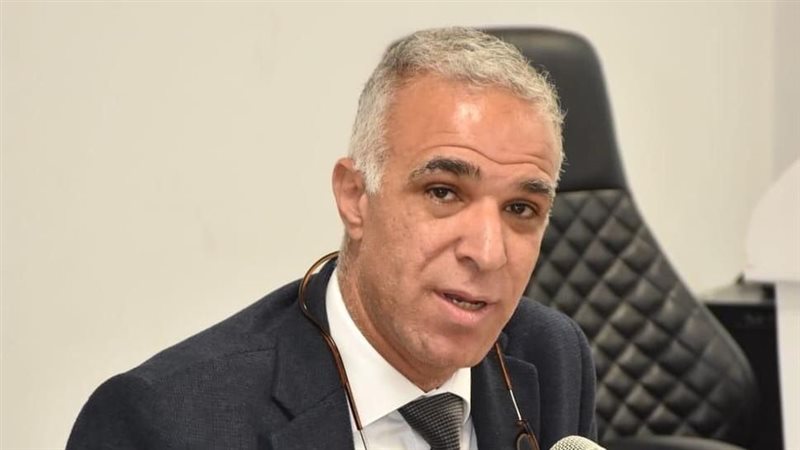 احمد فؤاد انور،فيتو