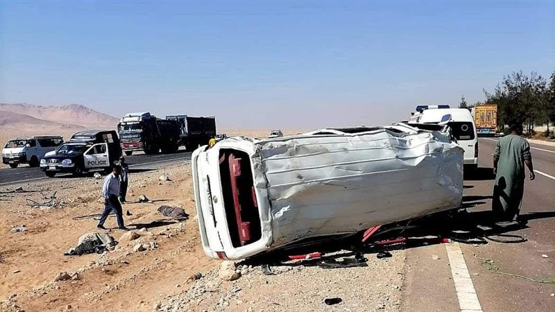 انقلاب سيارة ميكروباص