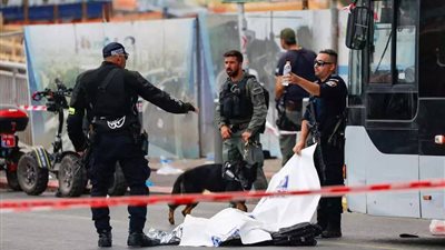 الذئاب المنفردة تضرب عمق تل أبيب.. مقتل وإصابة 23 إسرائيليا في إطلاق نار بالقدس المحتلة (انفوجراف)