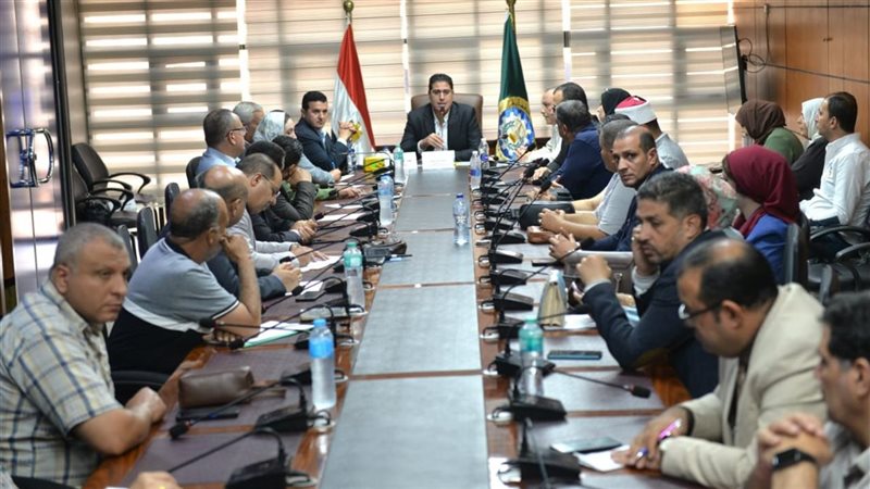 اجتماع نائب محافظ