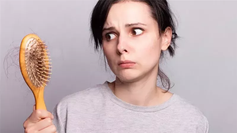 علاج تساقط الشعر