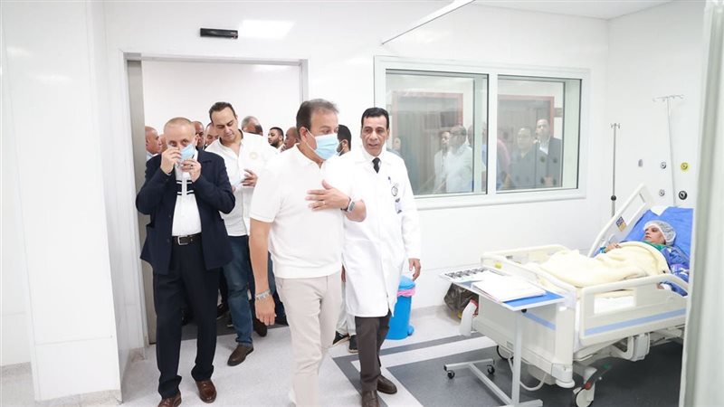 وزير الصحة بالأقصر