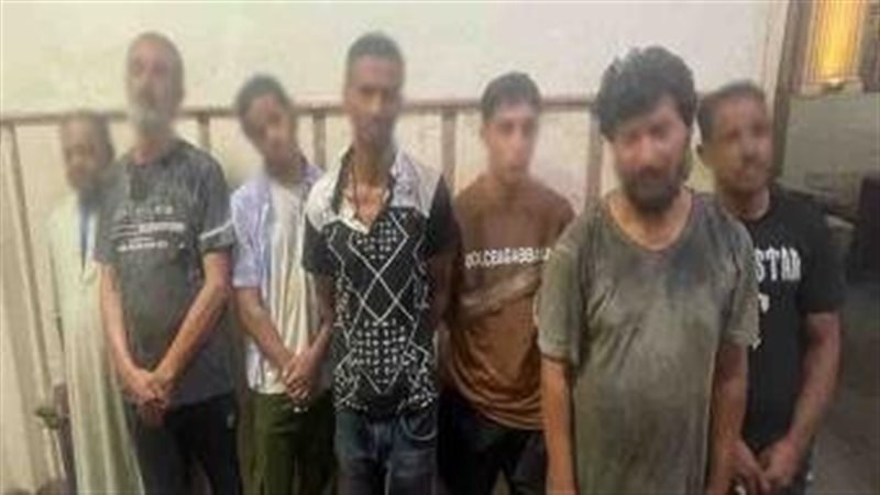 ضبط 12 شخصا يستغلون
