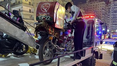 حملات مرورية مكثفة لضبط التاكسي والسرفيس والدراجات البخارية بالمنصورة (صور)