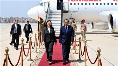 رئيسا وزراء مصر وتونس يشهدان توقيع 8 وثائق في عدد من مجالات التعاون