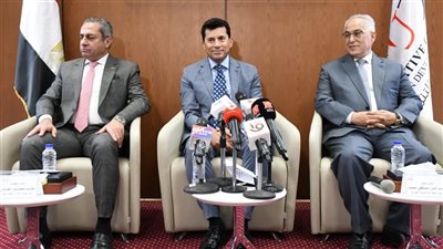 أشرف صبحي يشهد مؤتمر بطولة العالم لرفع الأثقال البارالمبية بالعاصمة الإدارية