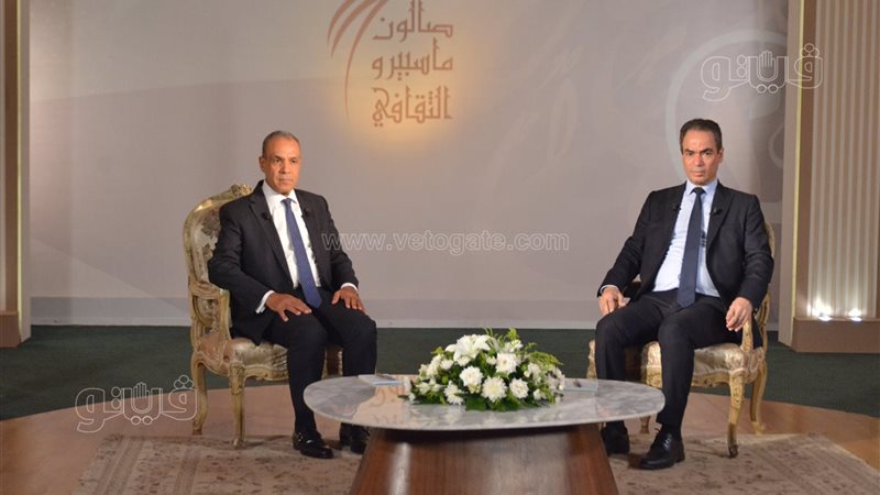  وزير الخارجية في