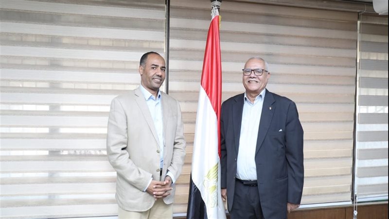 الدكتور مصطفى النشار
