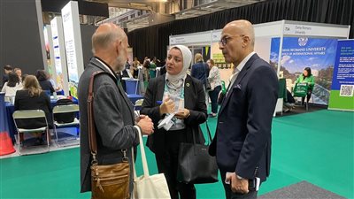 رئيس جامعة عين شمس: نسعى لتطوير القدرات البحثية 