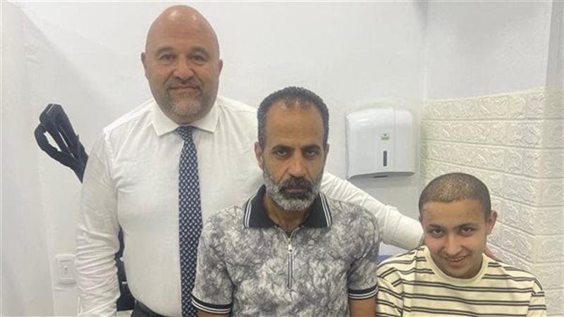 نقل مصاب حريق بنها