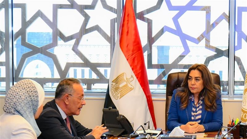 منال عوض، فيتو