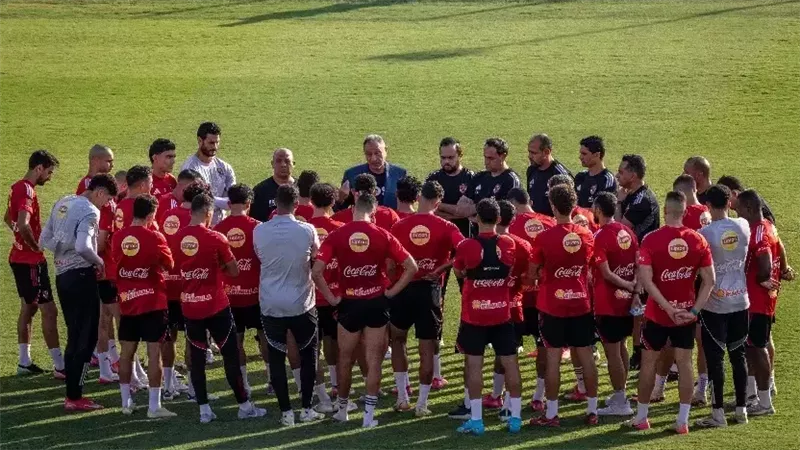 الخطيب في مران الأهلي،