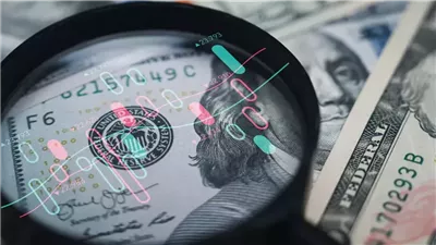تراجع الدولار أمام اليورو والفرنك مع ترقب تصريحات جيروم باول
