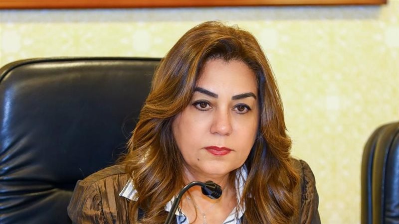 منال عوض، فيتو