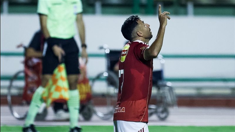 تريزيجيه، فيتو 