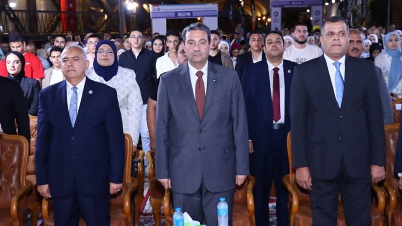 تكريم أوائل الشهادات