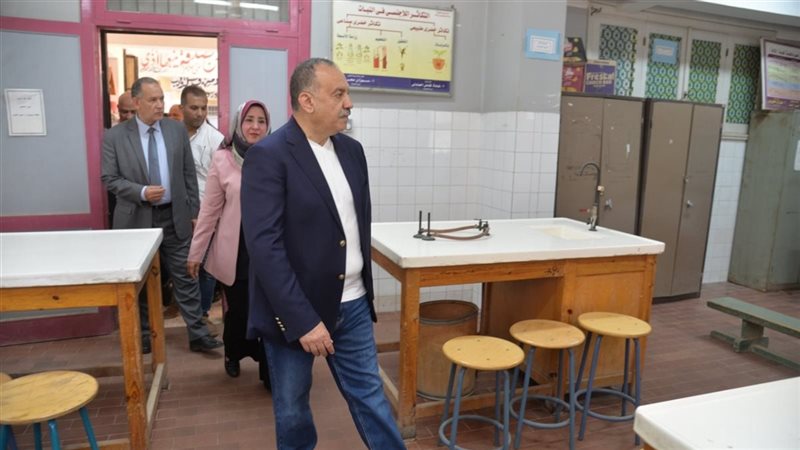 محافظ أسيوط يتفقد
