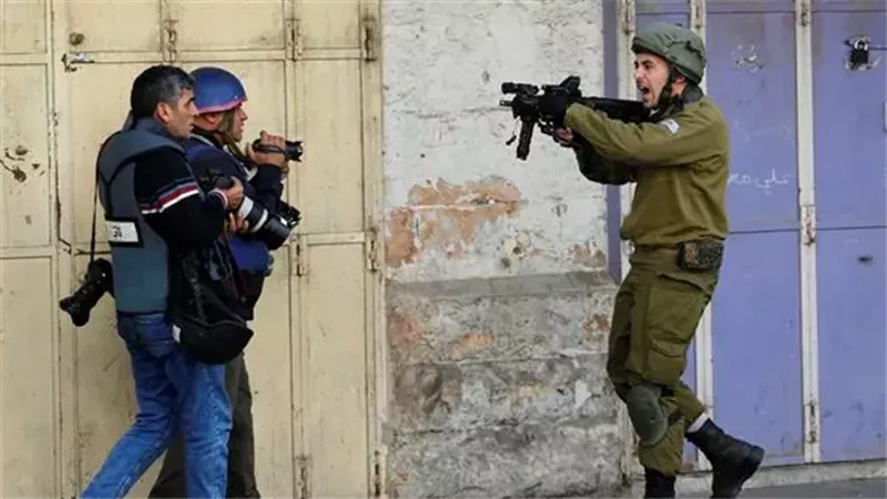الصحفيين الفلسطينيين،