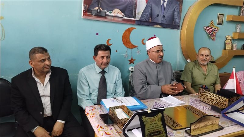 احتماع مع شيوخ معاهد