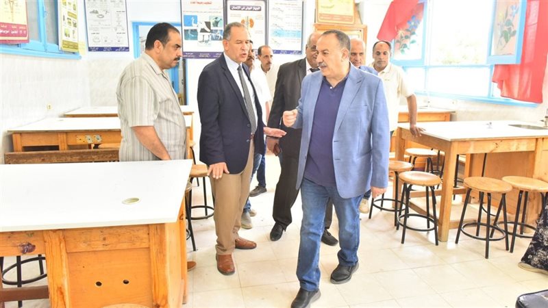محافظ أسيوط يتفقد
