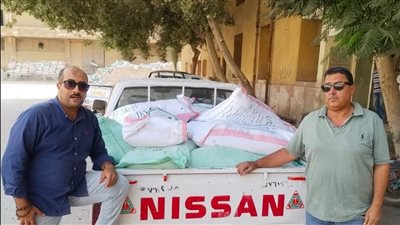 التحفظ على كميات ضخمة من الدقيق والمواد الغذائية خلال حملة تموينية بالصف