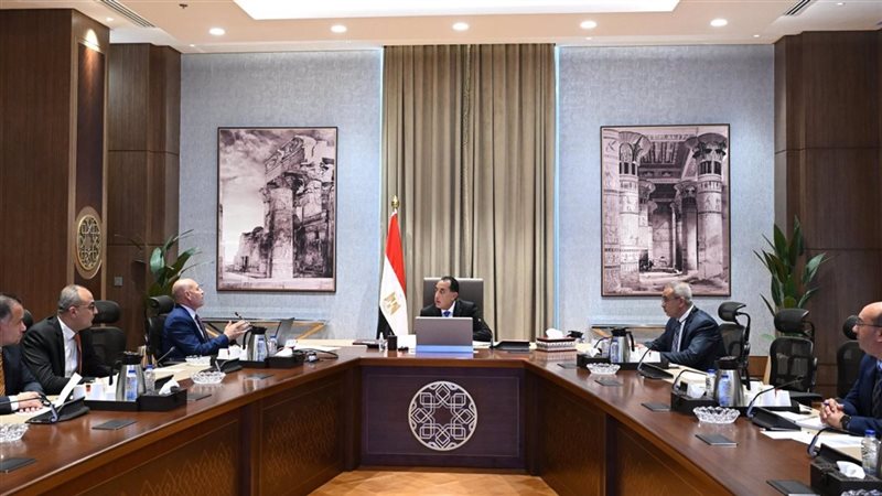 اجتماع برئاسة الدكتور