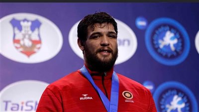 القصة الكاملة لأزمة عبد اللطيف منيع مع اتحاد المصارعة واستبعاده من بطولة العالم