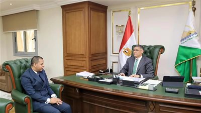 محافظ الجيزة يستقبل مدير مديرية العمل الجديد