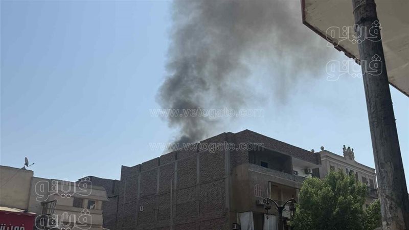 حريق بسطح منزل 