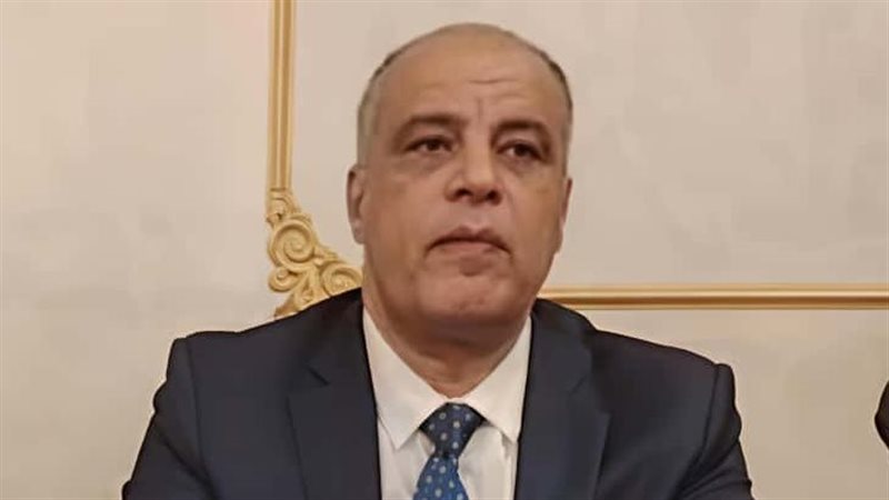 الدكتور علاء عزوز